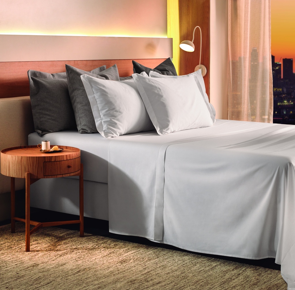 2x Conjuntos Completos de Roupa de Cama Casal - não disponível para aquisição